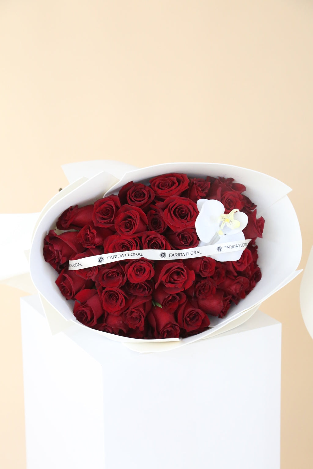 Signature Rose Bouquet Red