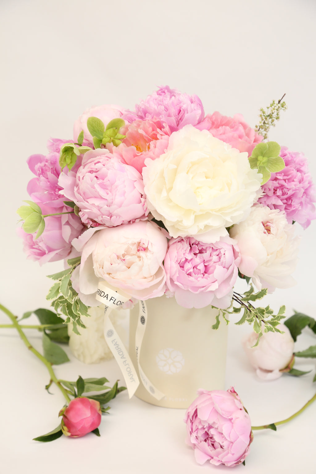 Seasonal Signature Peony Box