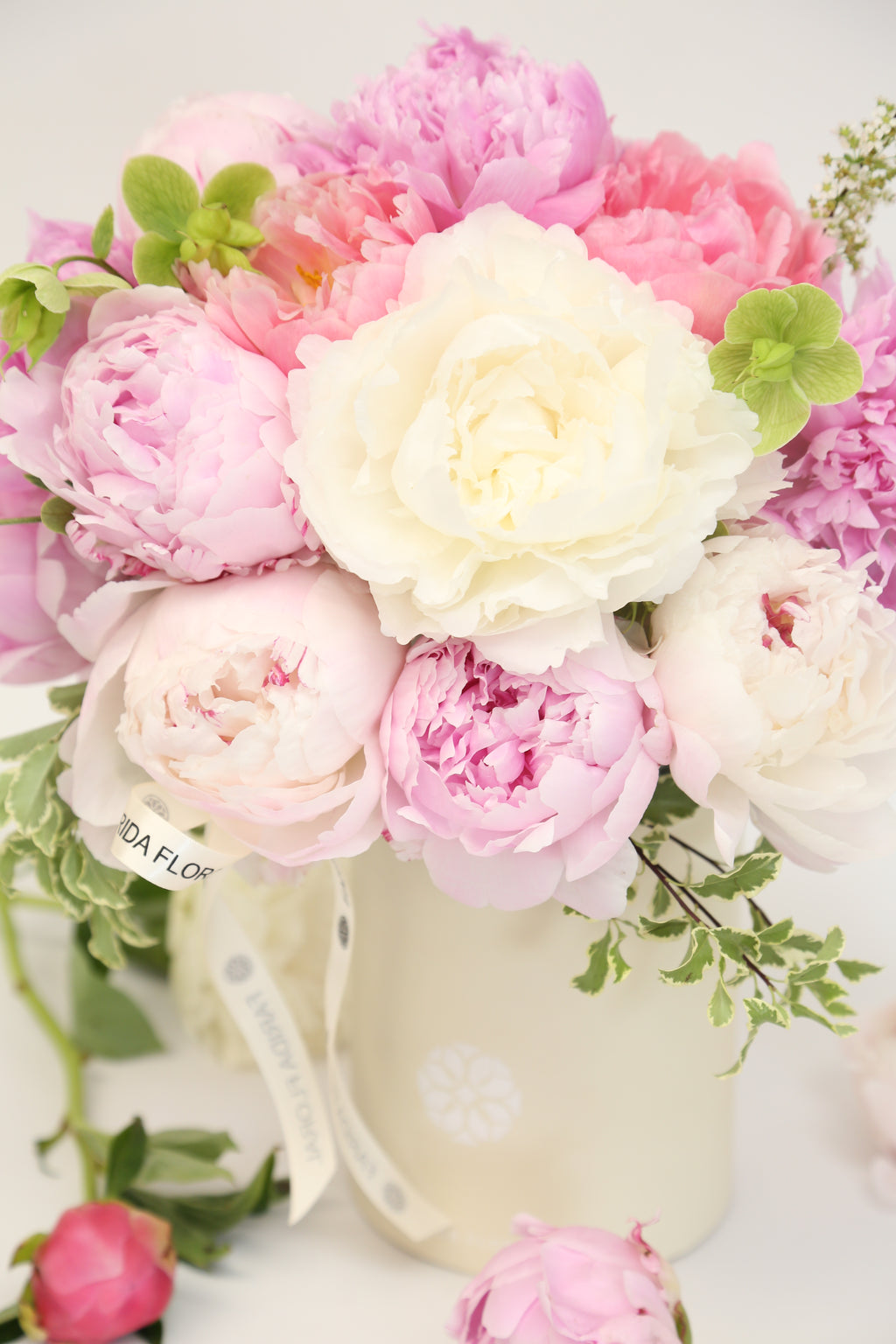 Mother's Day Peony Flower Box(Limited Offer)