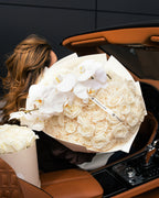 Signature Rose Bouquet Handheld