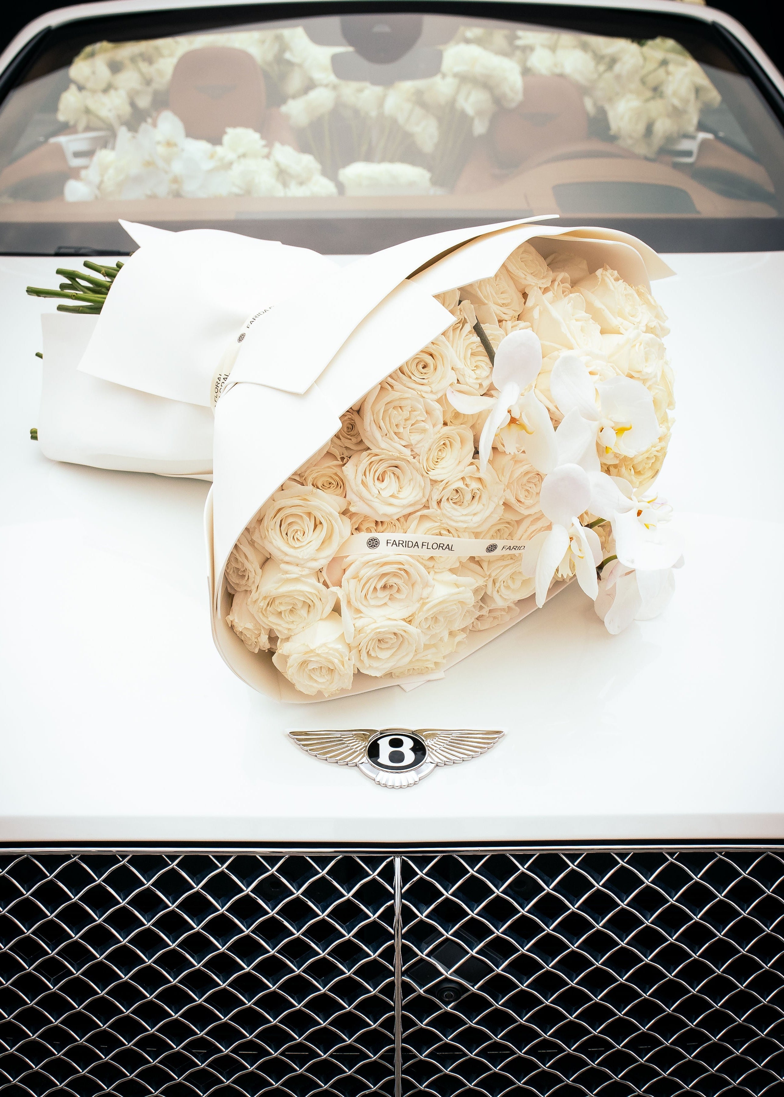 Signature Rose Bouquet Handheld