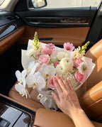 She Loves Flowers