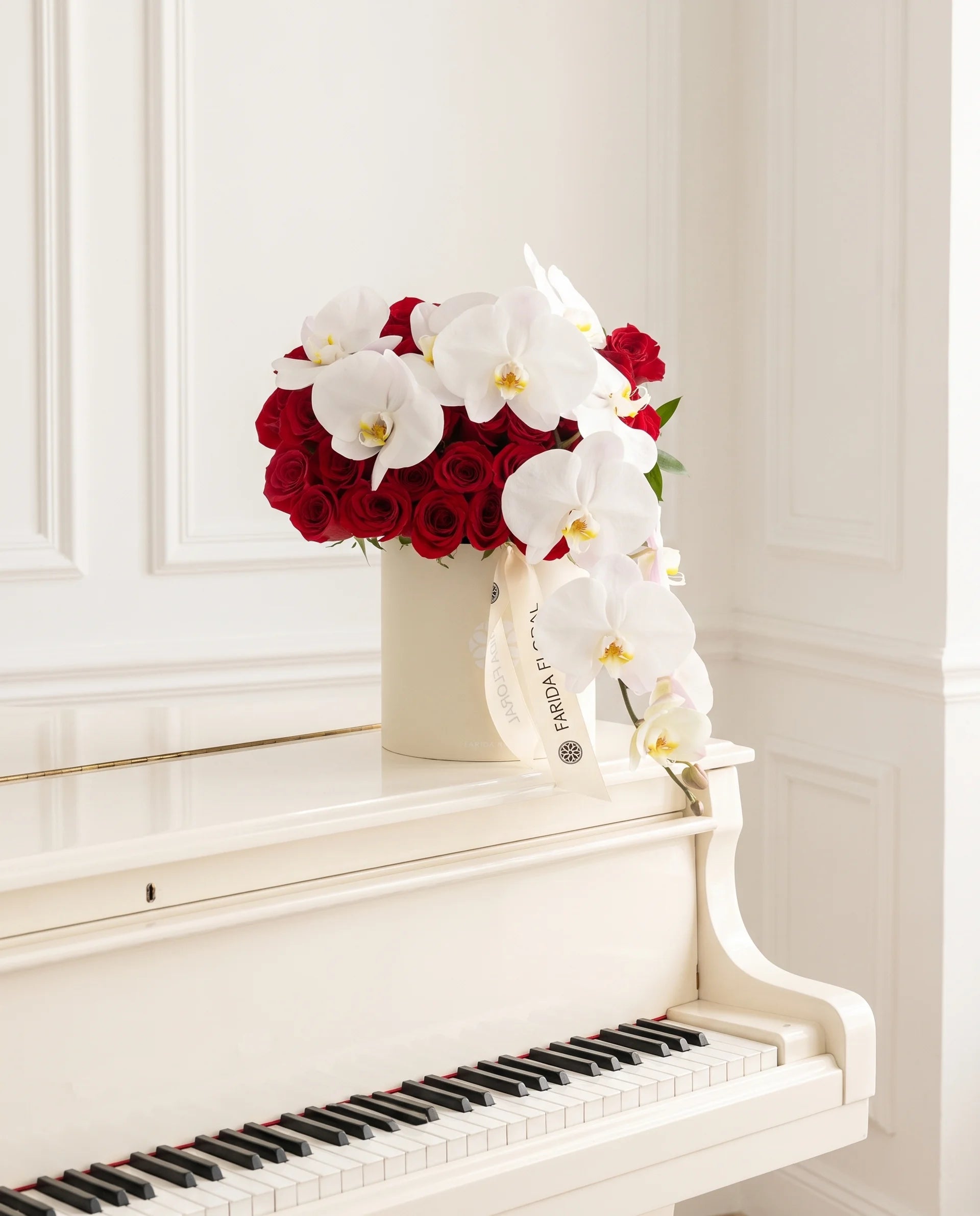 Signature Rose Box Red