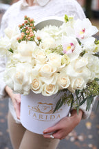 Signature Mix Floral Hatbox Ivory