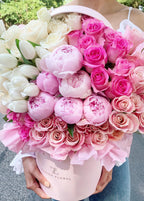 Signature Mix Floral Hatbox