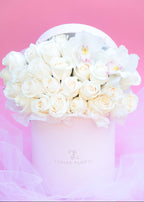 Signature Rose Box Ivory